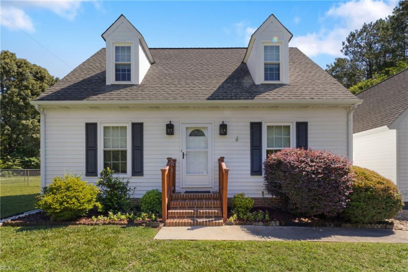 Photo 4 of 45 residential for sale in Gloucester County virginia