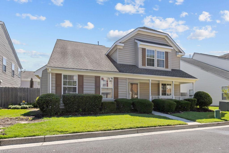 Photo 2 of 44 residential for sale in Chesapeake virginia