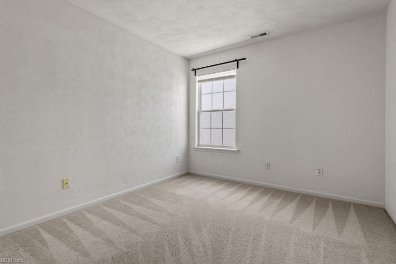 Photo 30 of 44 residential for sale in Chesapeake virginia