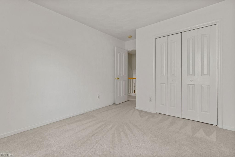 Photo 32 of 44 residential for sale in Chesapeake virginia