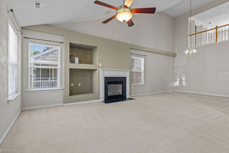 Photo 6 of 44 residential for sale in Chesapeake virginia