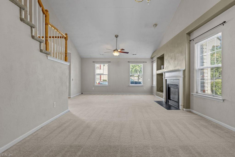 Photo 7 of 44 residential for sale in Chesapeake virginia