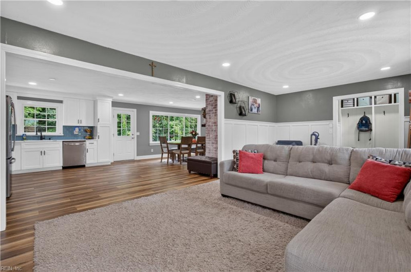 Photo 11 of 47 residential for sale in Suffolk virginia