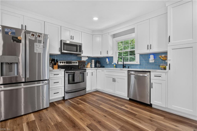 Photo 15 of 47 residential for sale in Suffolk virginia