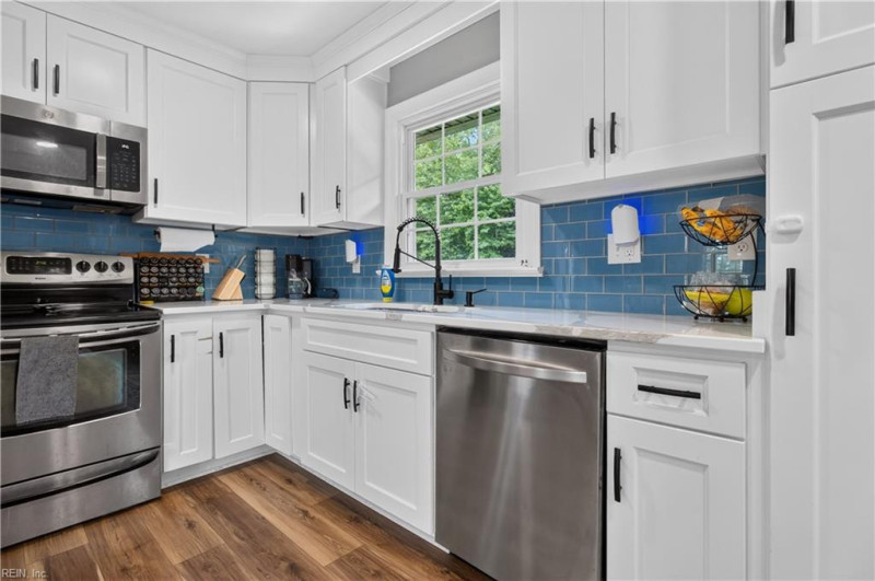Photo 17 of 47 residential for sale in Suffolk virginia