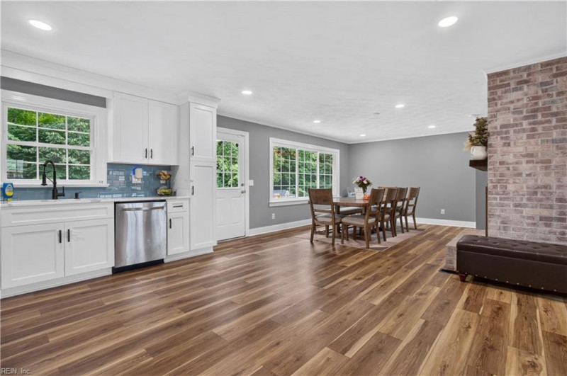 Photo 23 of 47 residential for sale in Suffolk virginia