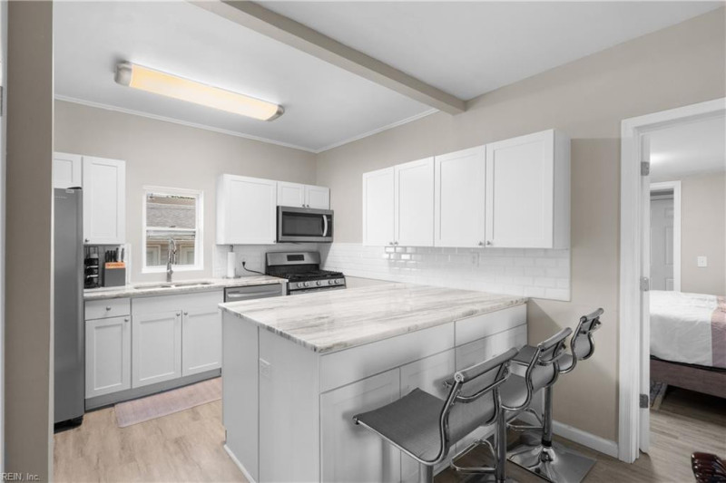 Photo 11 of 43 residential for sale in Norfolk virginia