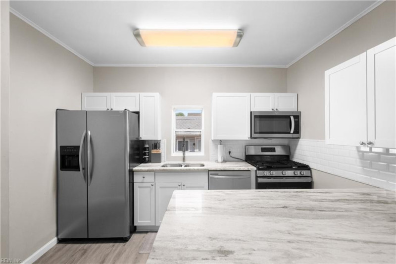 Photo 12 of 43 residential for sale in Norfolk virginia