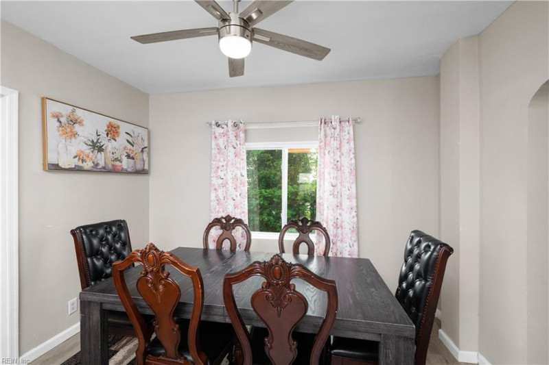 Photo 15 of 43 residential for sale in Norfolk virginia