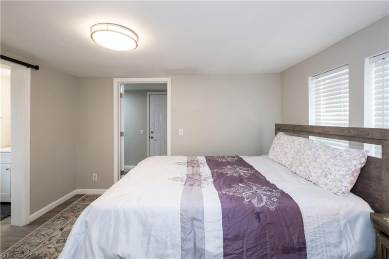 Photo 17 of 43 residential for sale in Norfolk virginia