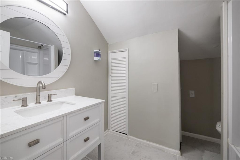 Photo 27 of 43 residential for sale in Norfolk virginia