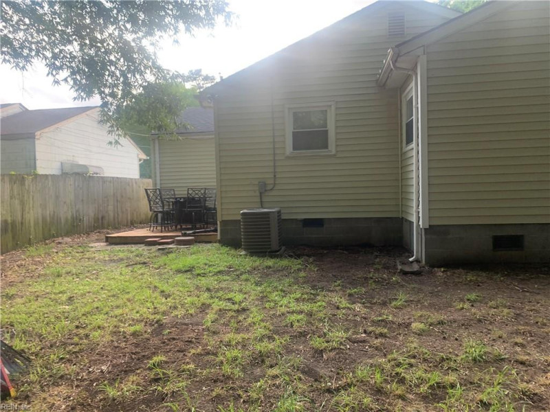 Photo 34 of 50 residential for sale in Norfolk virginia