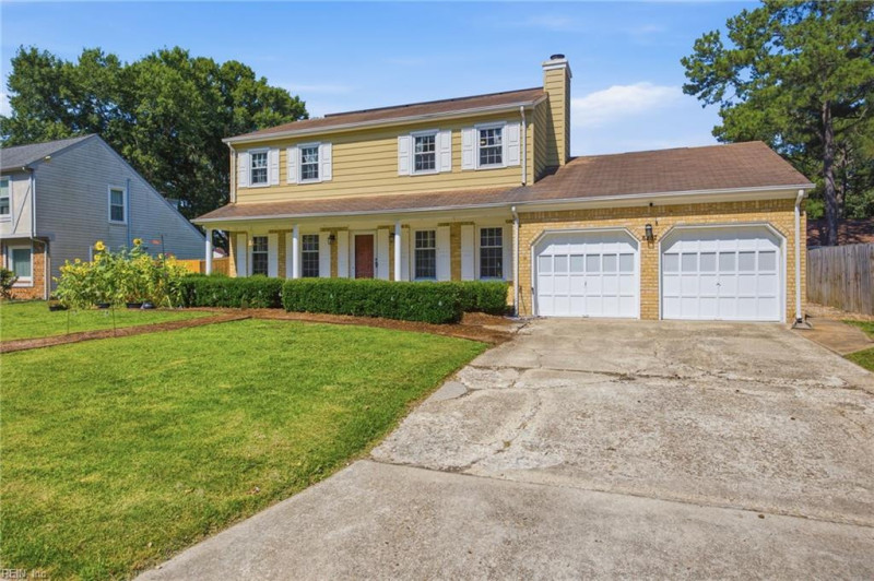 Photo 2 of 31 residential for sale in Virginia Beach virginia