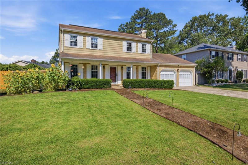 Photo 4 of 31 residential for sale in Virginia Beach virginia