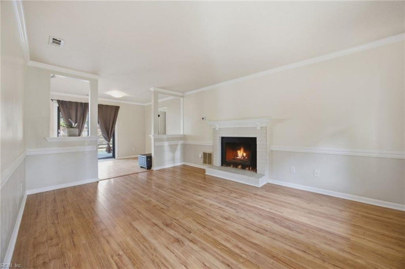 Photo 7 of 31 residential for sale in Virginia Beach virginia