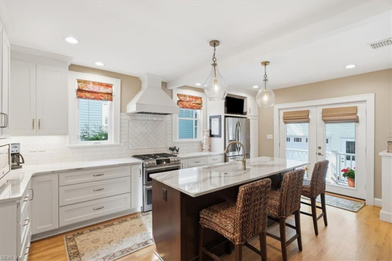 Photo 15 of 40 residential for sale in Norfolk virginia