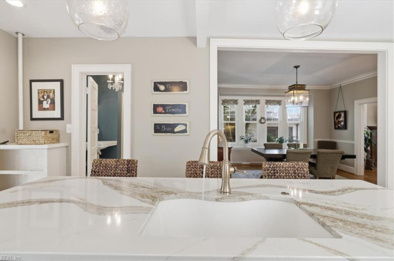 Photo 17 of 40 residential for sale in Norfolk virginia