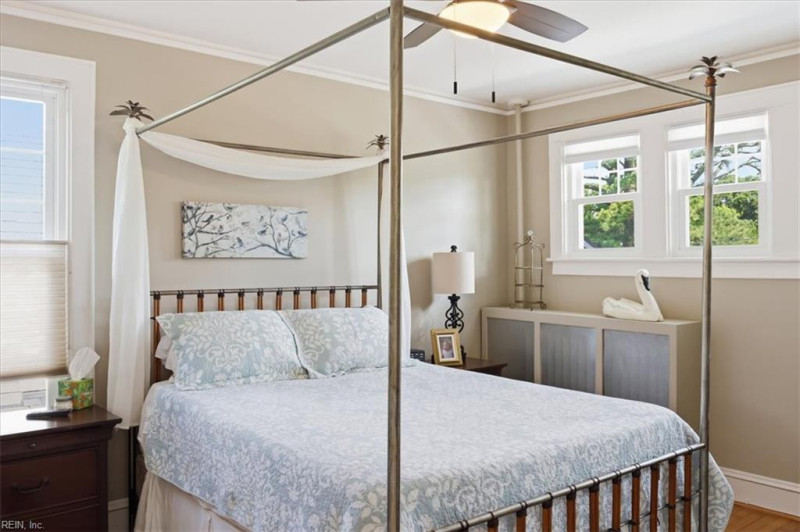 Photo 23 of 40 residential for sale in Norfolk virginia