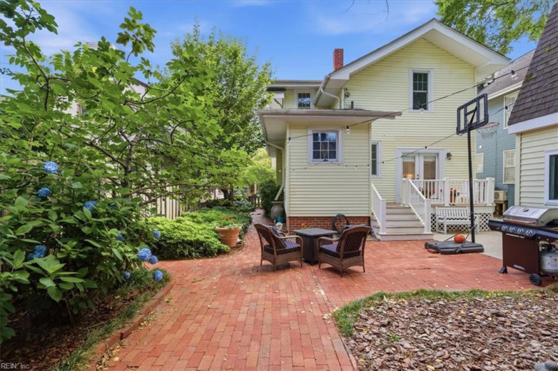 Photo 34 of 40 residential for sale in Norfolk virginia