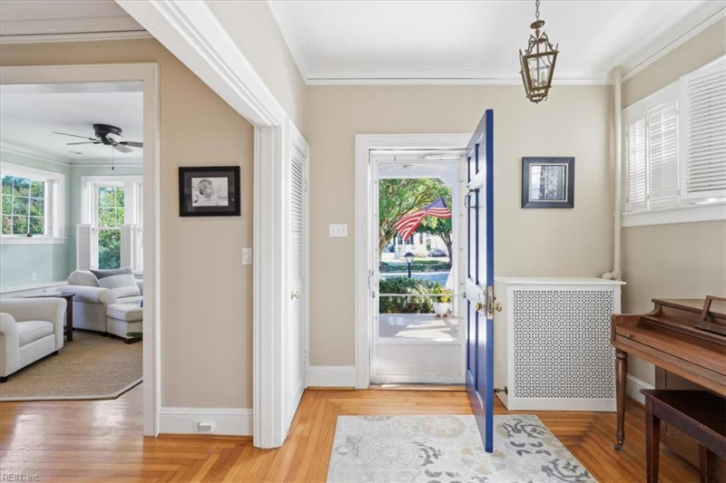Photo 5 of 40 residential for sale in Norfolk virginia
