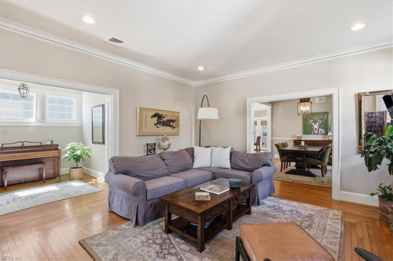 Photo 8 of 40 residential for sale in Norfolk virginia