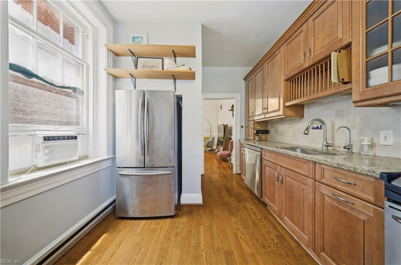 Photo 13 of 45 residential for sale in Norfolk virginia