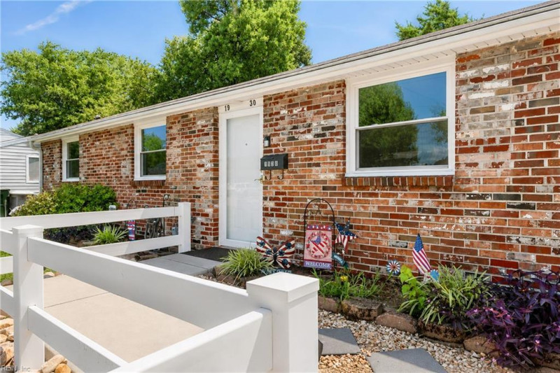 Photo 1 of 32 residential for sale in Hampton virginia Photo 1 of 32 residential for sale in Hampton virginia