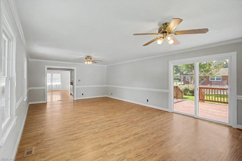 Photo 19 of 43 residential for sale in York County virginia