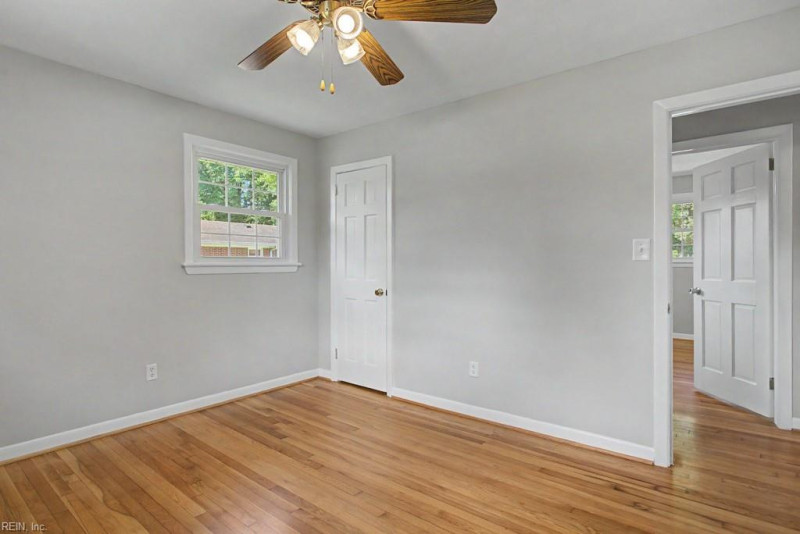 Photo 28 of 43 residential for sale in York County virginia