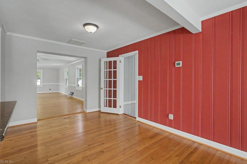 Photo 7 of 43 residential for sale in York County virginia