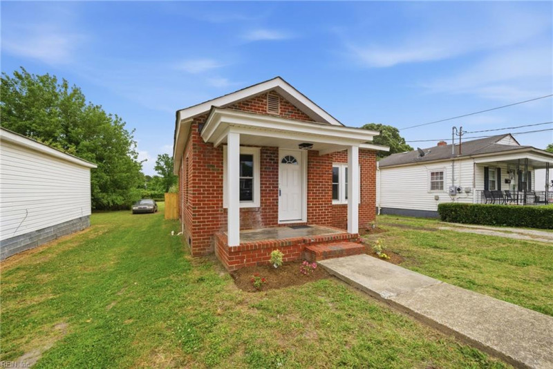Photo 2 of 25 residential for sale in Suffolk virginia Photo 2 of 25 residential for sale in Suffolk virginia
