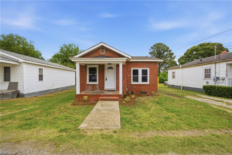 Photo 3 of 25 residential for sale in Suffolk virginia Photo 3 of 25 residential for sale in Suffolk virginia