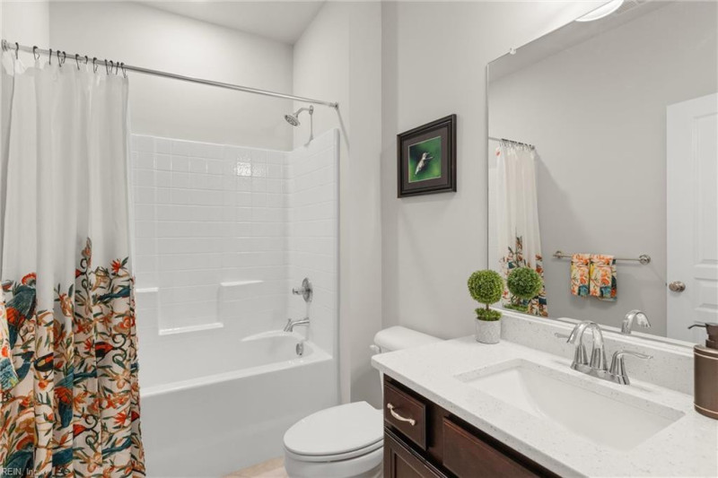 Photo 14 of 35 residential for sale in Suffolk virginia