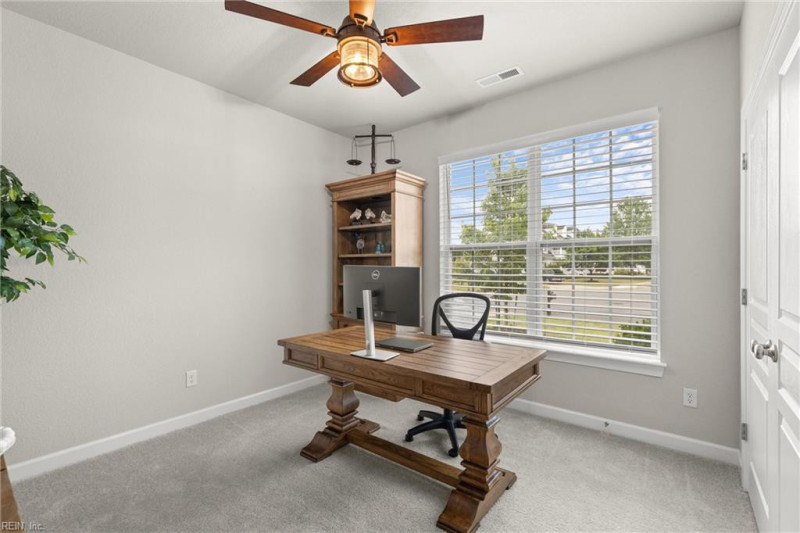 Photo 16 of 35 residential for sale in Suffolk virginia