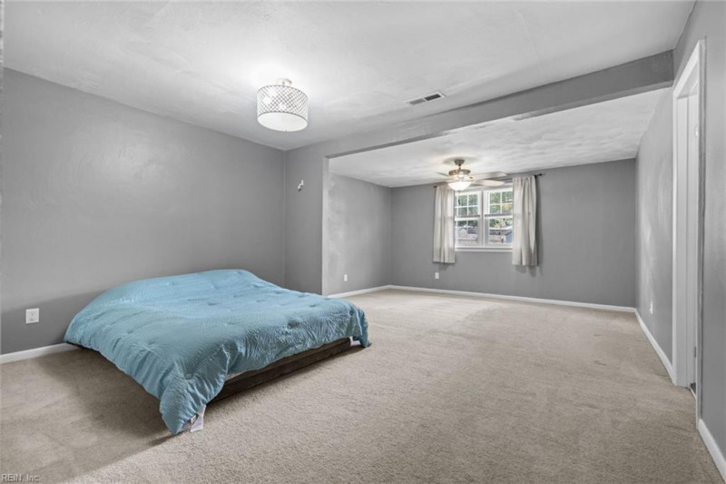 Photo 10 of 27 residential for sale in Suffolk virginia