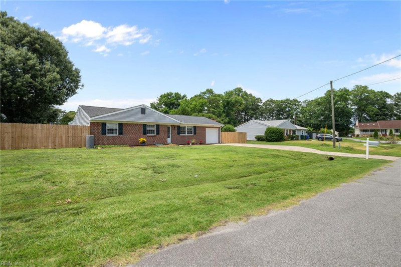 Photo 2 of 27 residential for sale in Suffolk virginia