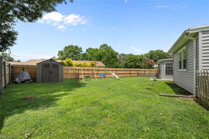 Photo 23 of 27 residential for sale in Suffolk virginia
