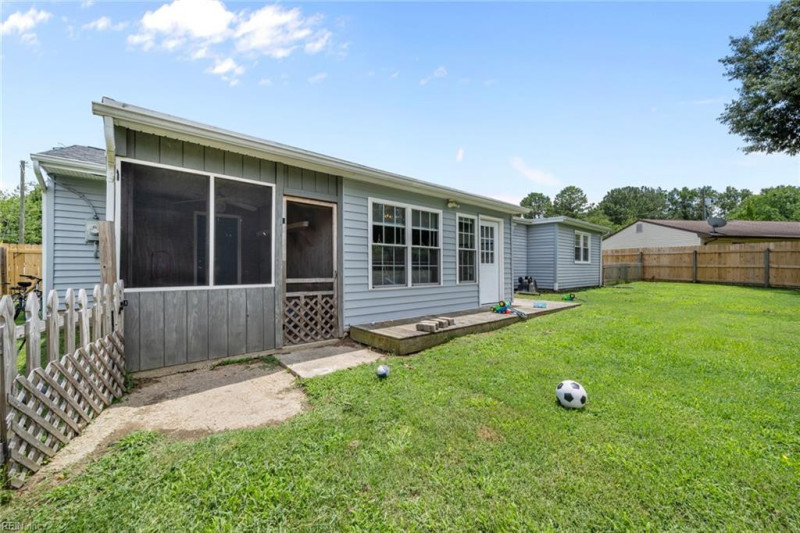 Photo 26 of 27 residential for sale in Suffolk virginia
