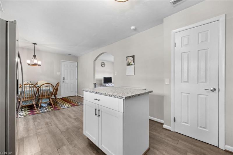 Photo 9 of 27 residential for sale in Suffolk virginia
