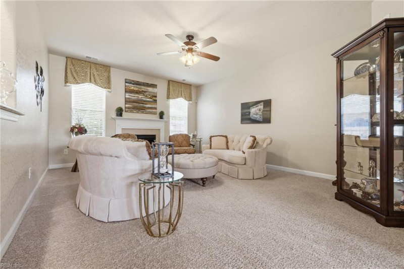 Photo 15 of 50 residential for sale in Chesapeake virginia