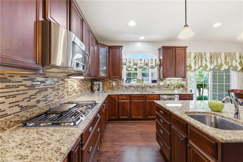 Photo 21 of 50 residential for sale in Chesapeake virginia