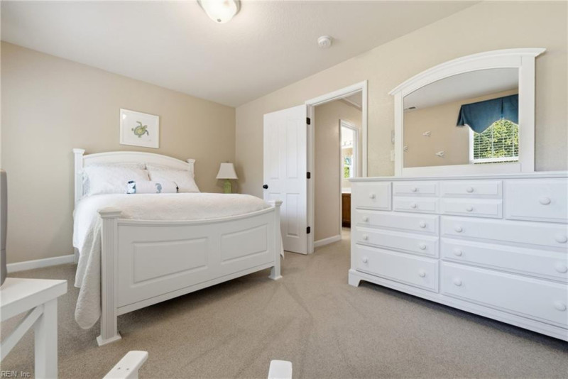 Photo 25 of 50 residential for sale in Chesapeake virginia