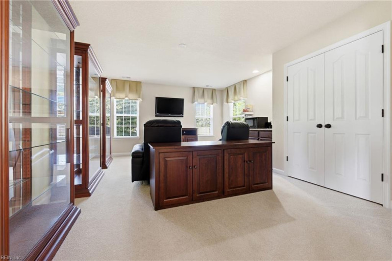 Photo 31 of 50 residential for sale in Chesapeake virginia