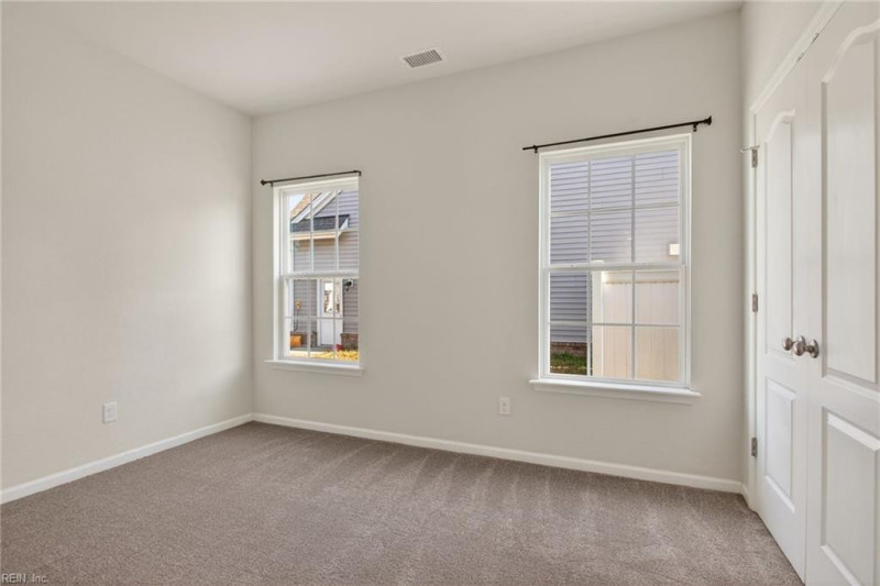 Photo 23 of 45 residential for sale in Chesapeake virginia