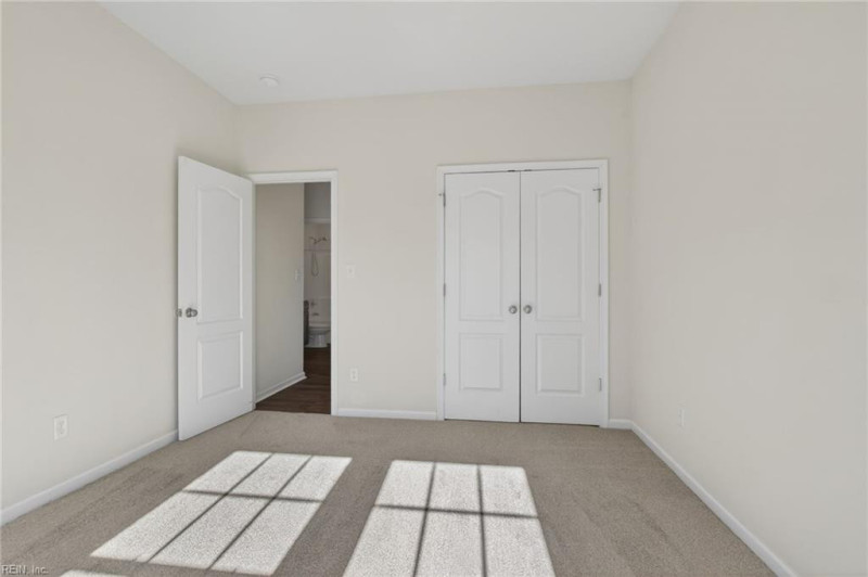 Photo 26 of 45 residential for sale in Chesapeake virginia
