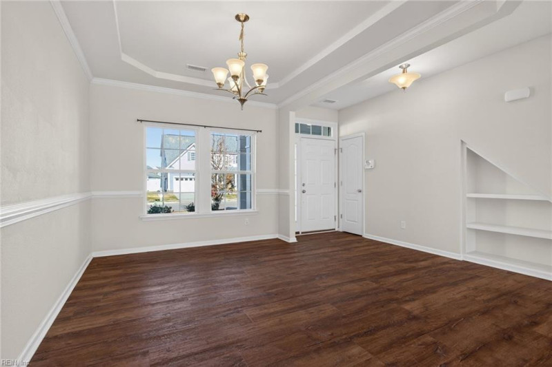 Photo 6 of 45 residential for sale in Chesapeake virginia