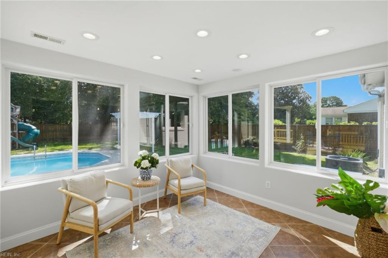 Photo 13 of 49 residential for sale in Virginia Beach virginia