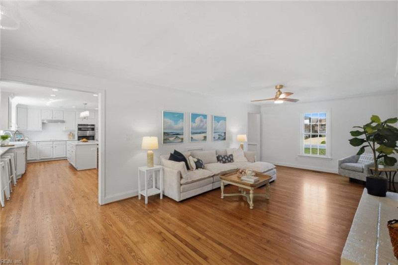 Photo 17 of 49 residential for sale in Virginia Beach virginia