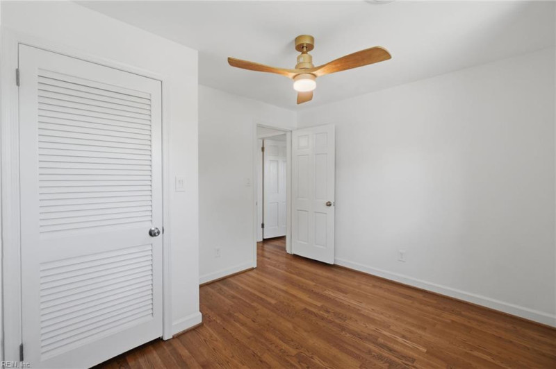 Photo 26 of 49 residential for sale in Virginia Beach virginia