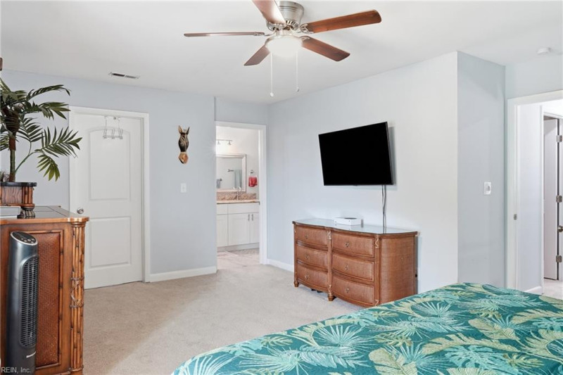 Photo 16 of 29 residential for sale in Virginia Beach virginia